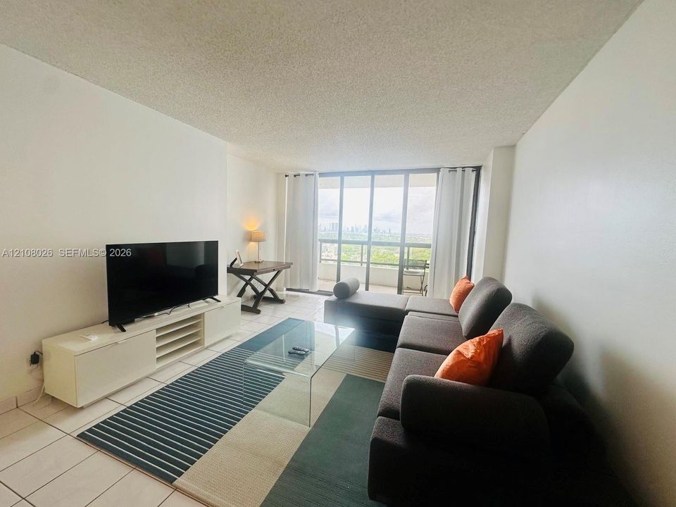 For Rent: $4,500 (1 beds, 2 baths, 848 Square Feet)