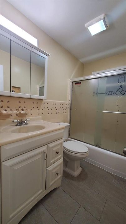 В аренду: $1,550 (1 спален, 1 ванн, 2120 Квадратных фут)