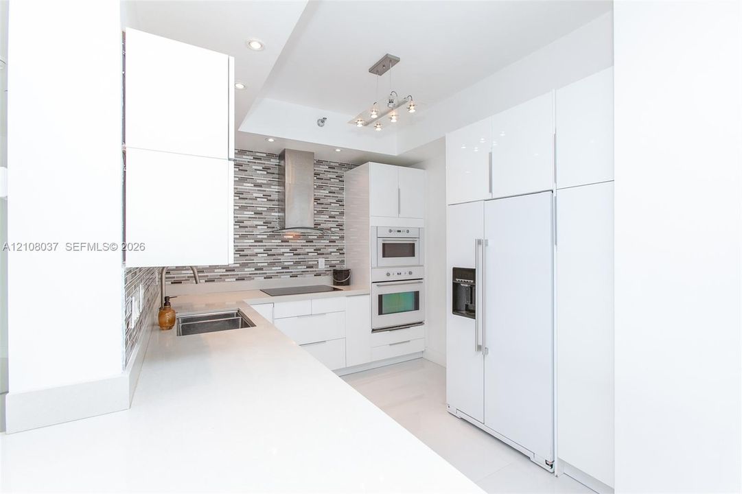 В аренду: $3,900 (2 спален, 2 ванн, 1181 Квадратных фут)
