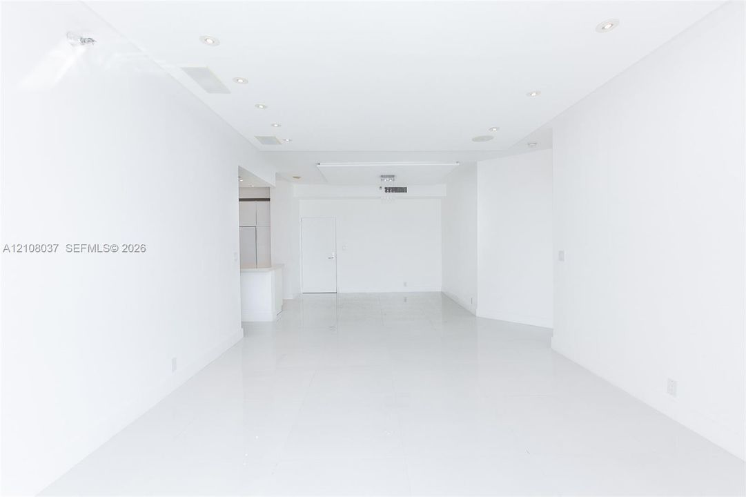 В аренду: $3,900 (2 спален, 2 ванн, 1181 Квадратных фут)