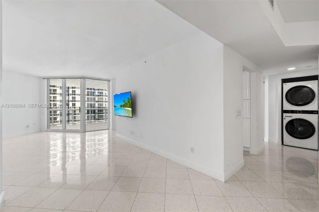 For Rent: $7,500 (2 beds, 2 baths, 1550 Square Feet)