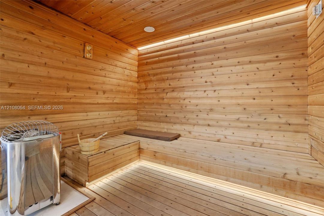 For Rent: $7,500 (2 beds, 2 baths, 1550 Square Feet)