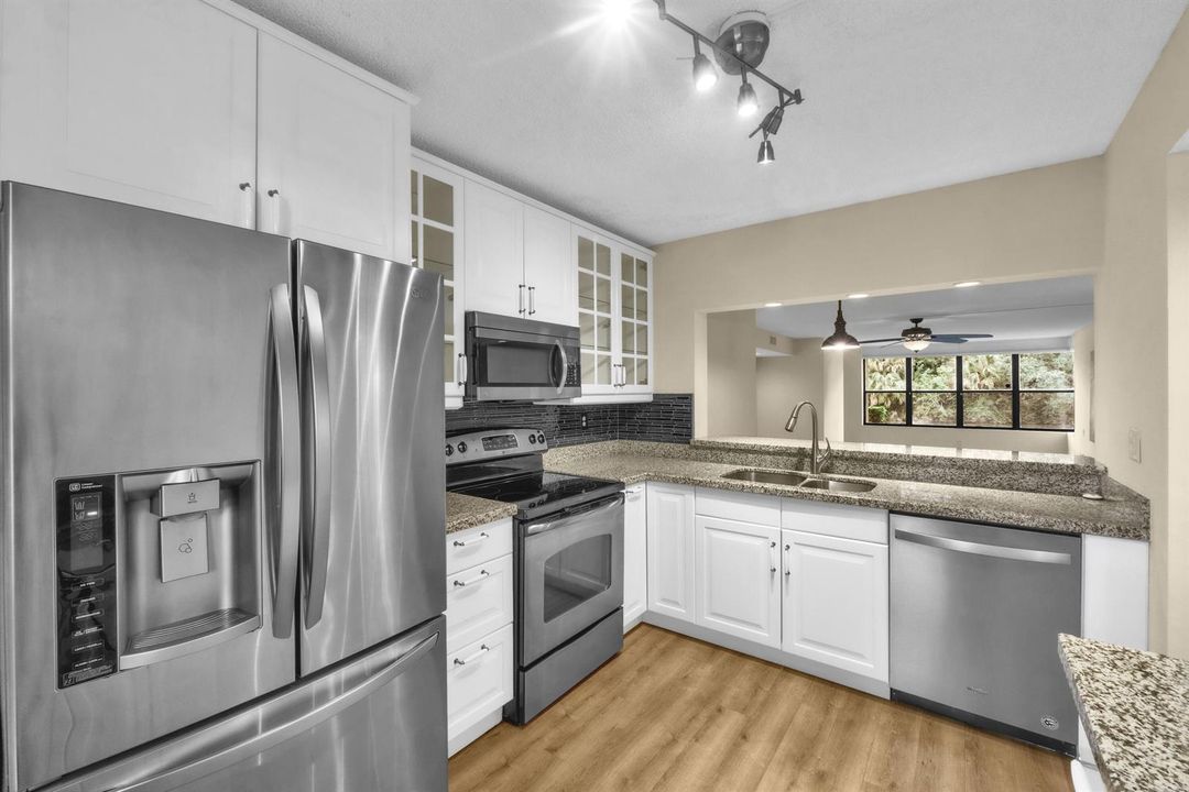 2908 Carambola Cir S U106-9