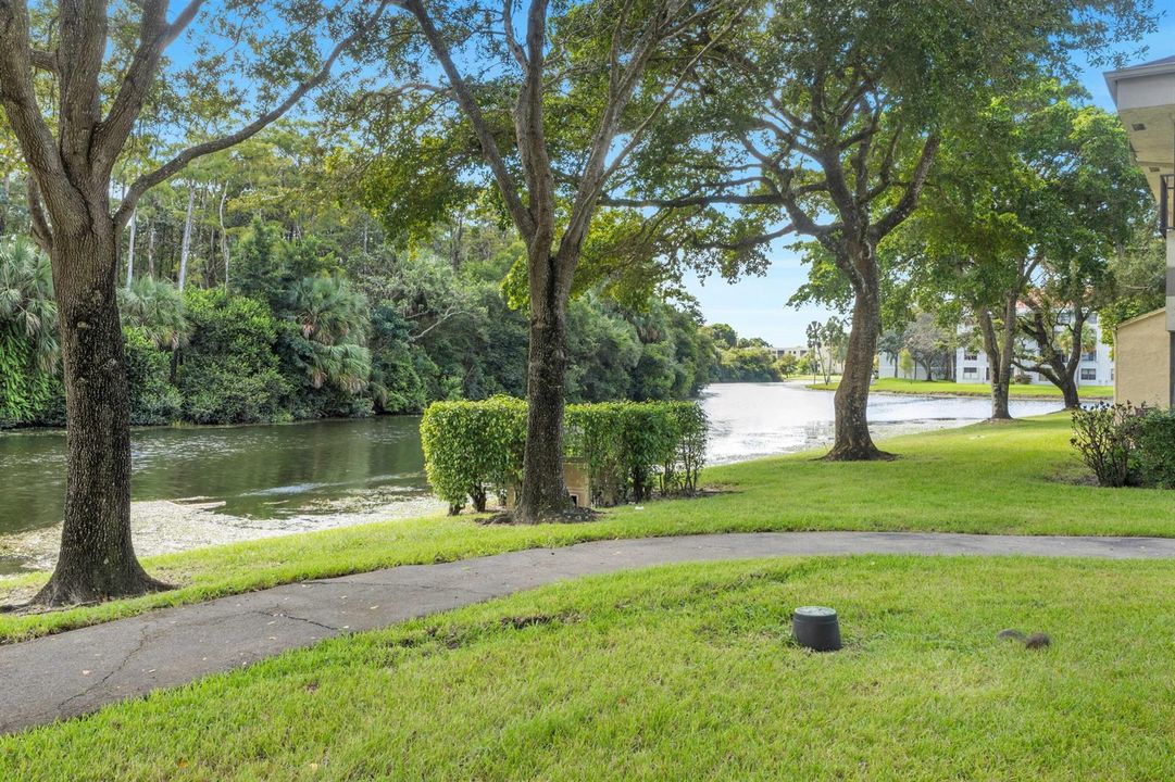 2908 Carambola Cir S U106-3
