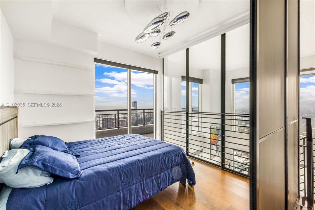 For Rent: $6,900 (3 beds, 3 baths, 1289 Square Feet)