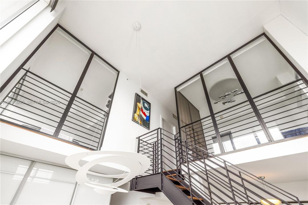 For Rent: $6,900 (3 beds, 3 baths, 1289 Square Feet)