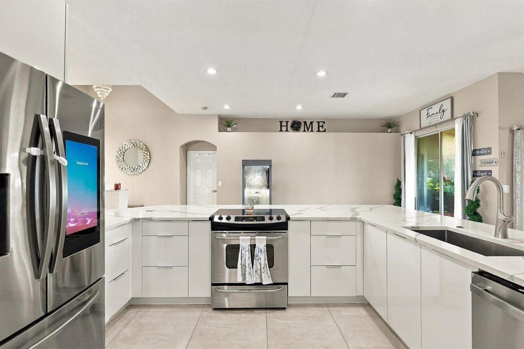 12_1z3a1656