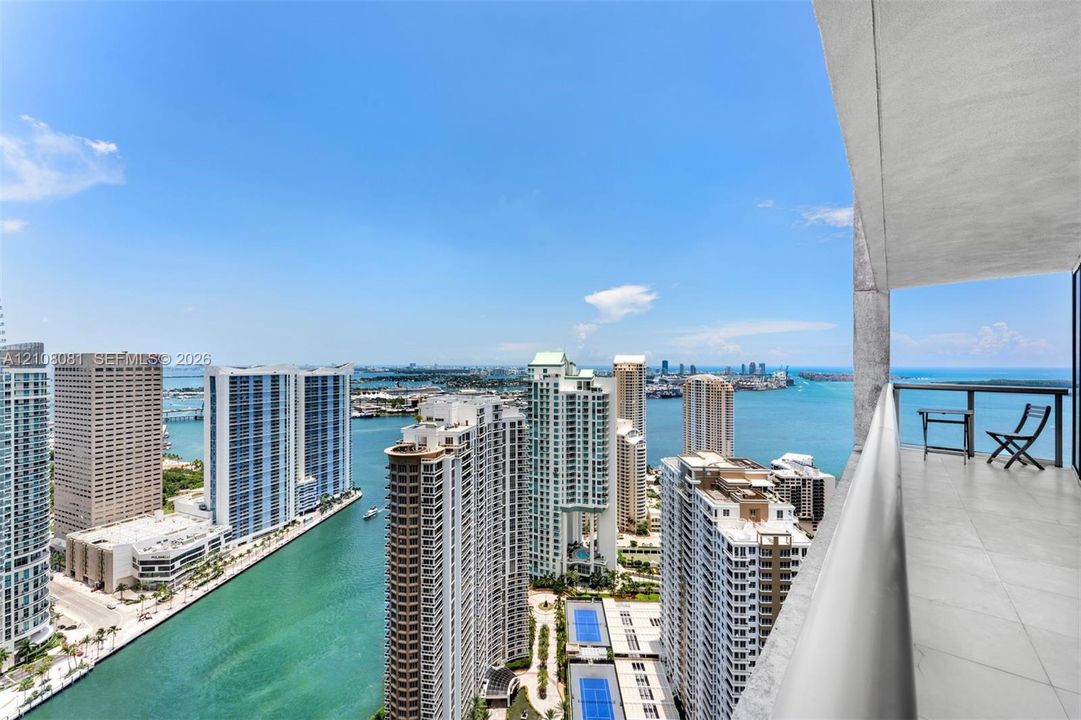 For Sale: $1,500,000 (2 beds, 2 baths, 1654 Square Feet)