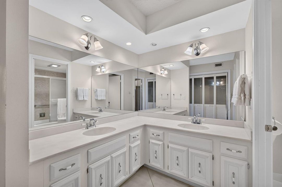 80-web-or-mls-WL - Primary Bathroom