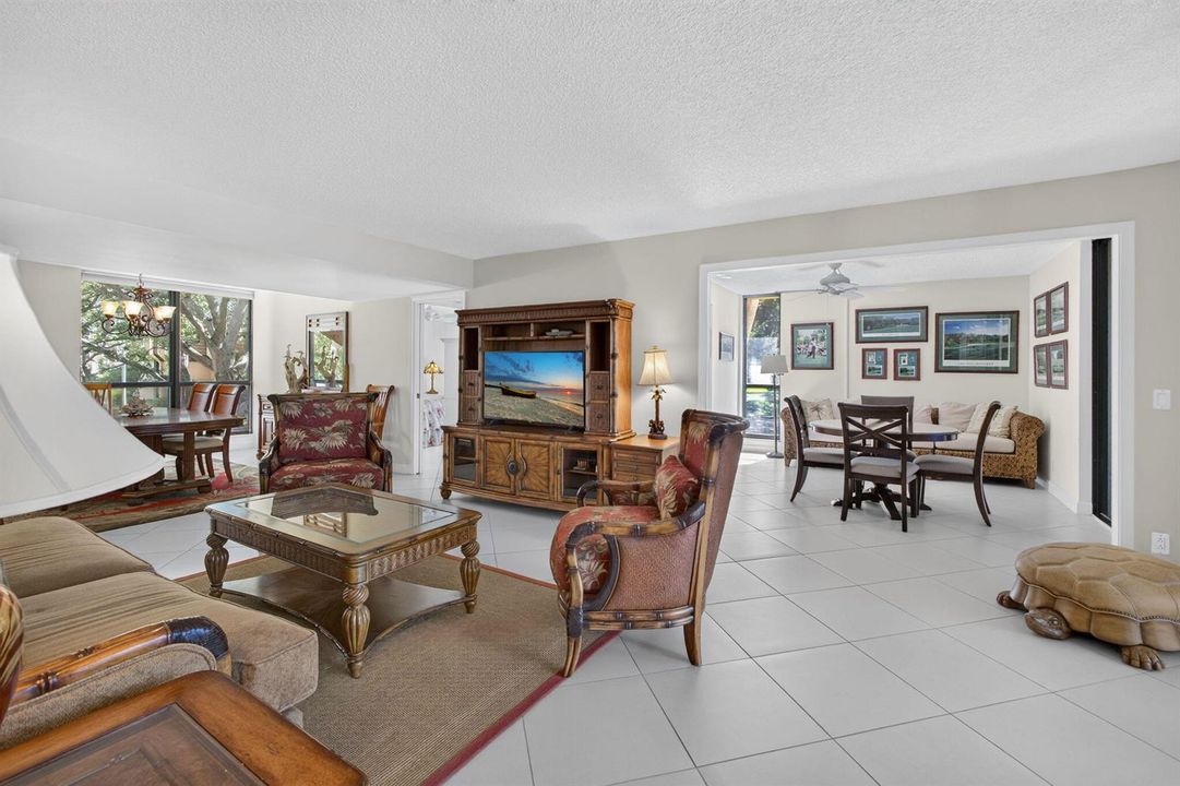40-web-or-mls-WL - Living Rm & Game Rm