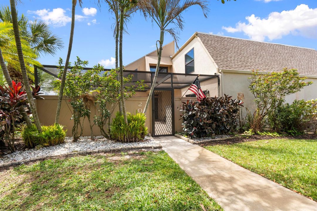 Unit 204 - Tarpon Bay Villas