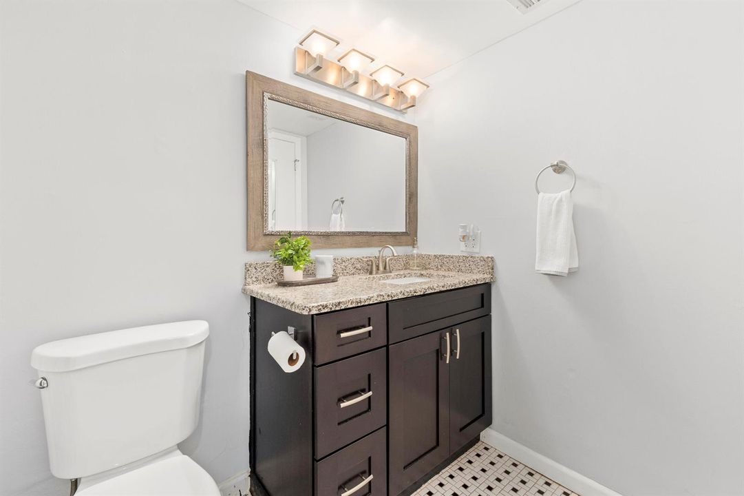 Primary/First Floor Bath