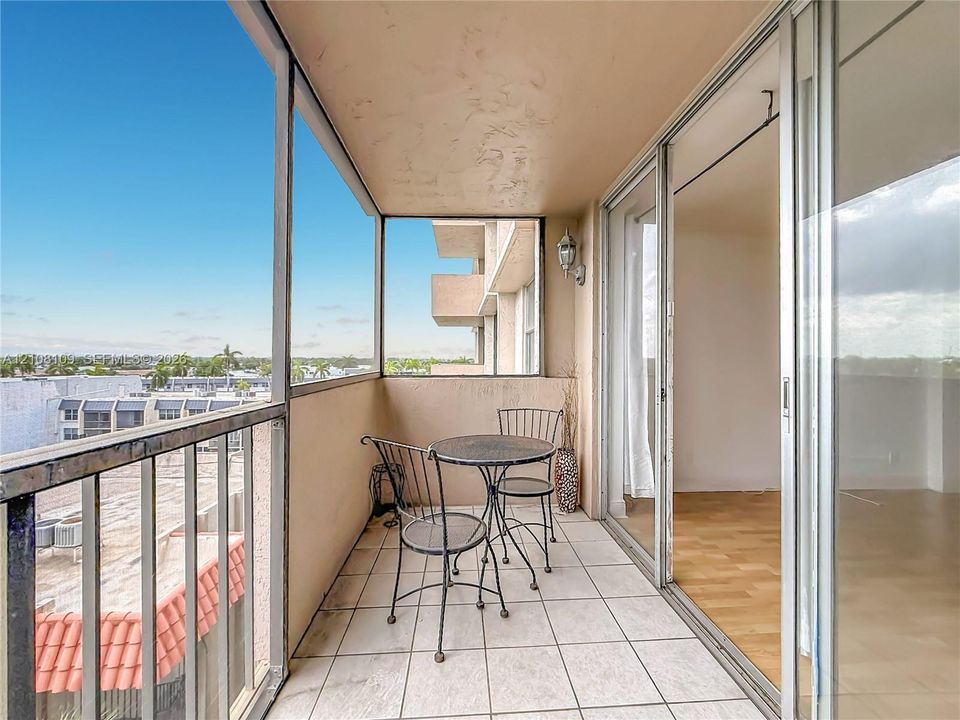 На продажу: $144,900 (1 спален, 1 ванн, 630 Квадратных фут)