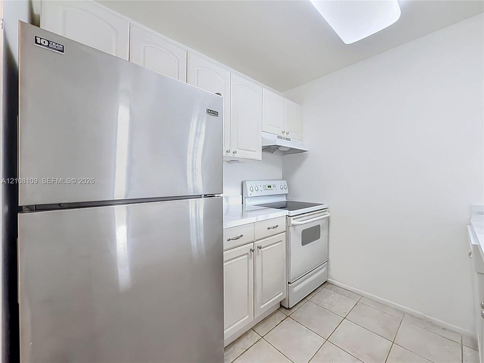 На продажу: $144,900 (1 спален, 1 ванн, 630 Квадратных фут)