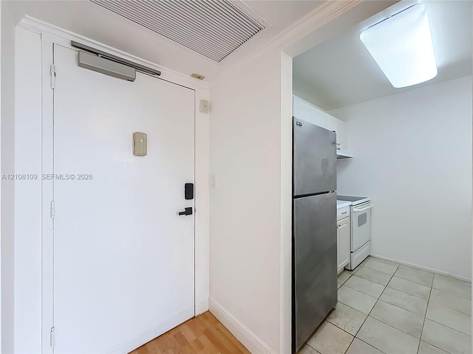 На продажу: $144,900 (1 спален, 1 ванн, 630 Квадратных фут)