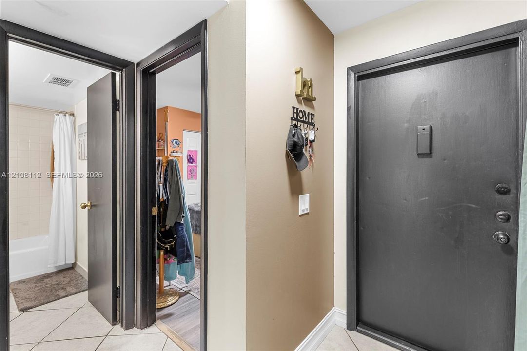For Sale: $475,000 (3 beds, 2 baths, 1511 Square Feet)