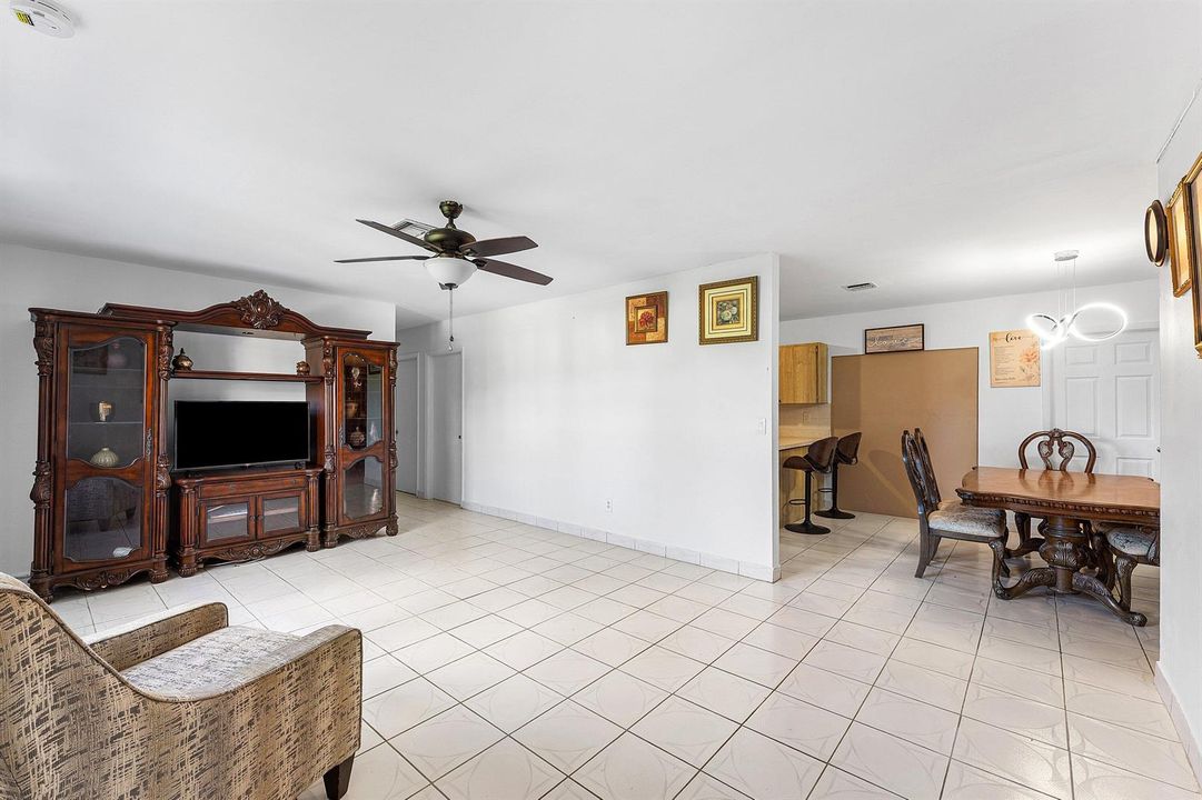 006-2861Northeast5thCourt-BoyntonBeach-F