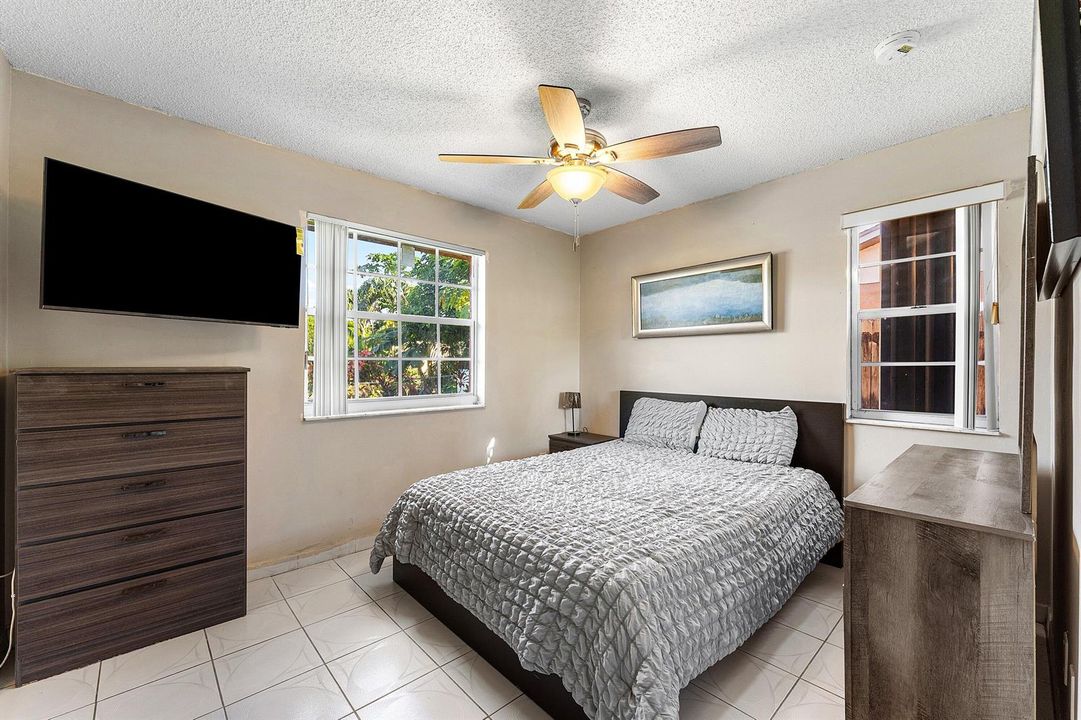 2nd Bedroom