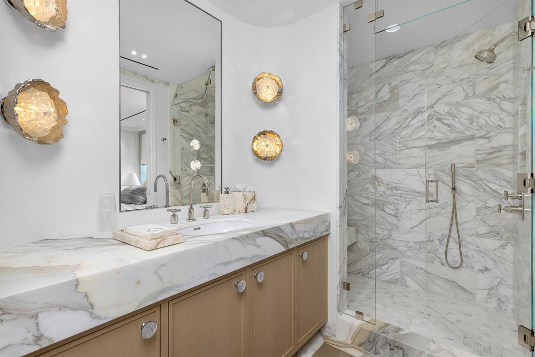 Second Guest Bath