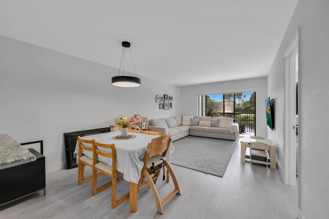 1234 S Military Trail #1824 00014