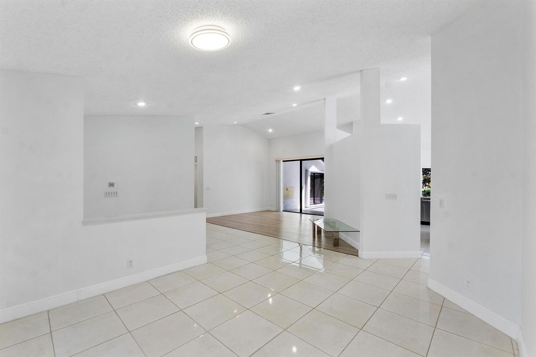 11932 nw 2nd st_038