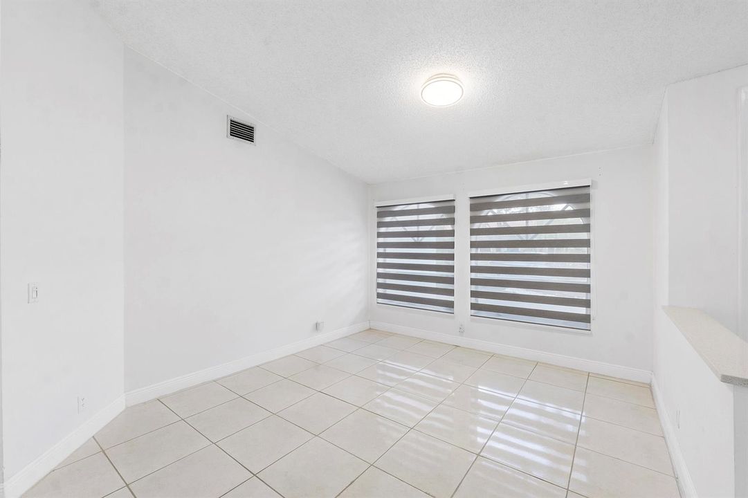 11932 nw 2nd st_036