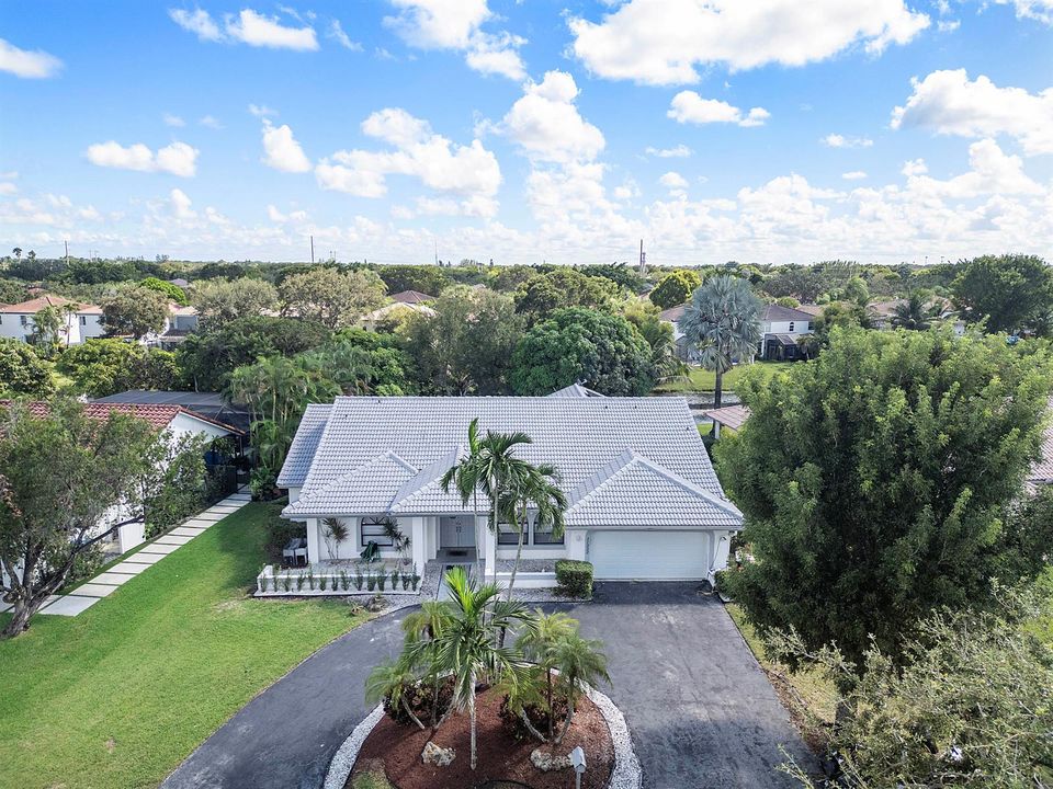 11932 nw 2nd st_005