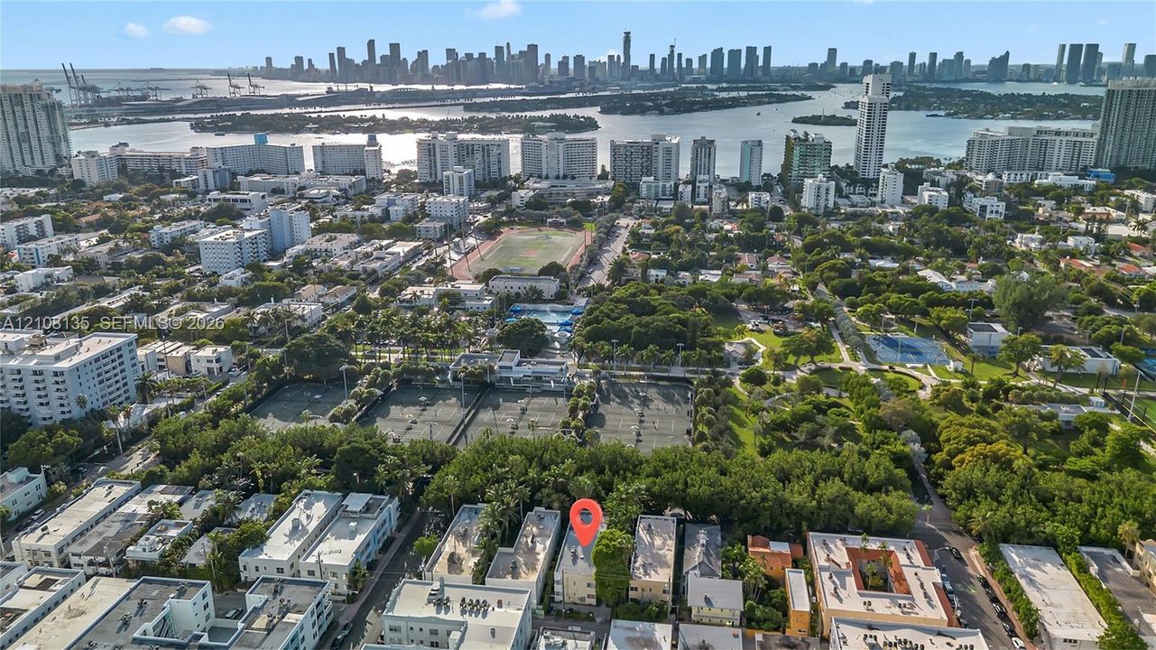 For Sale: $229,000 (1 beds, 1 baths, 570 Square Feet)