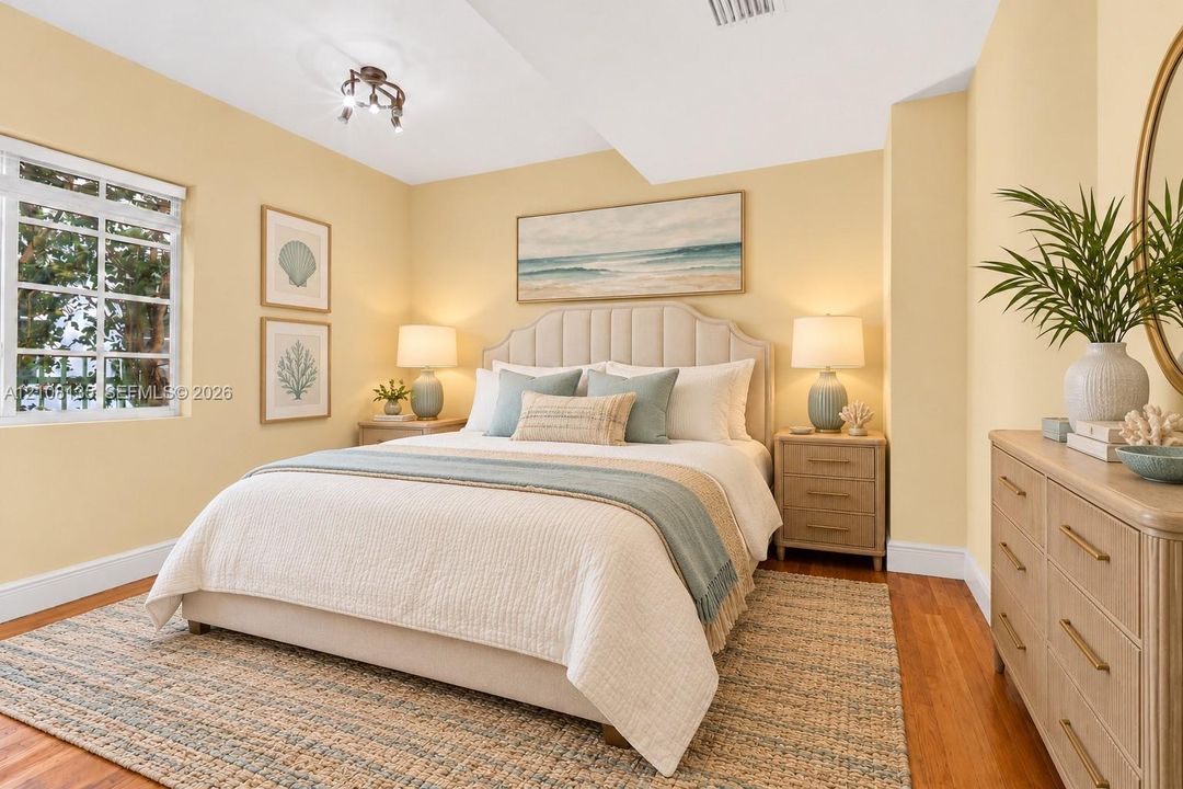 Bedroom - 1 closet and Hardwood Floors.  AI bedroom furniture