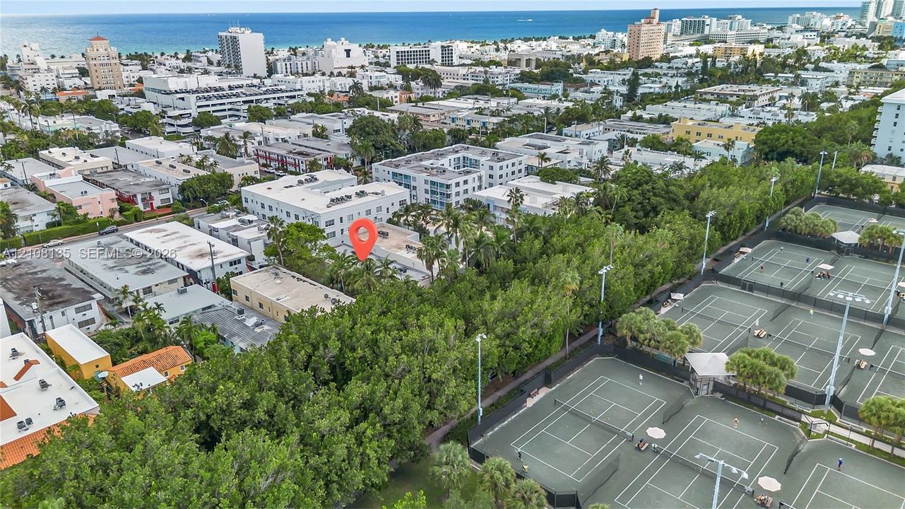 For Sale: $229,000 (1 beds, 1 baths, 570 Square Feet)