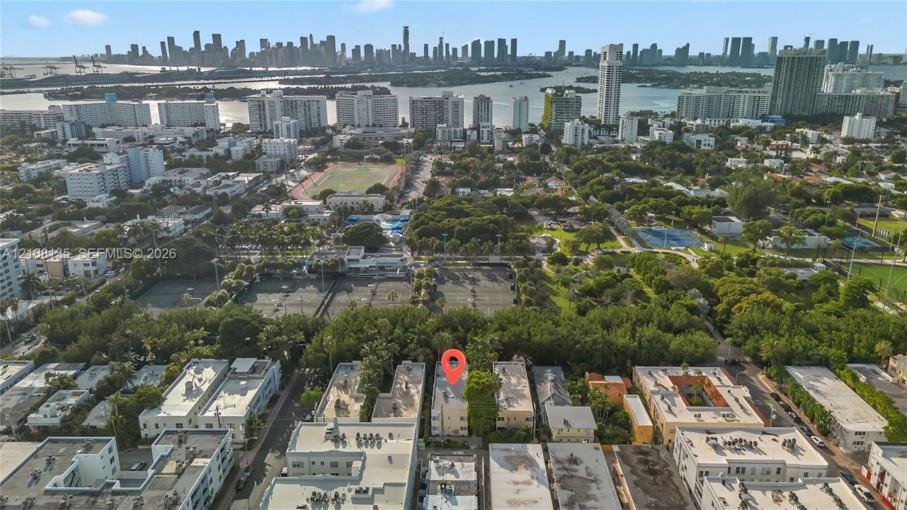 For Sale: $229,000 (1 beds, 1 baths, 570 Square Feet)