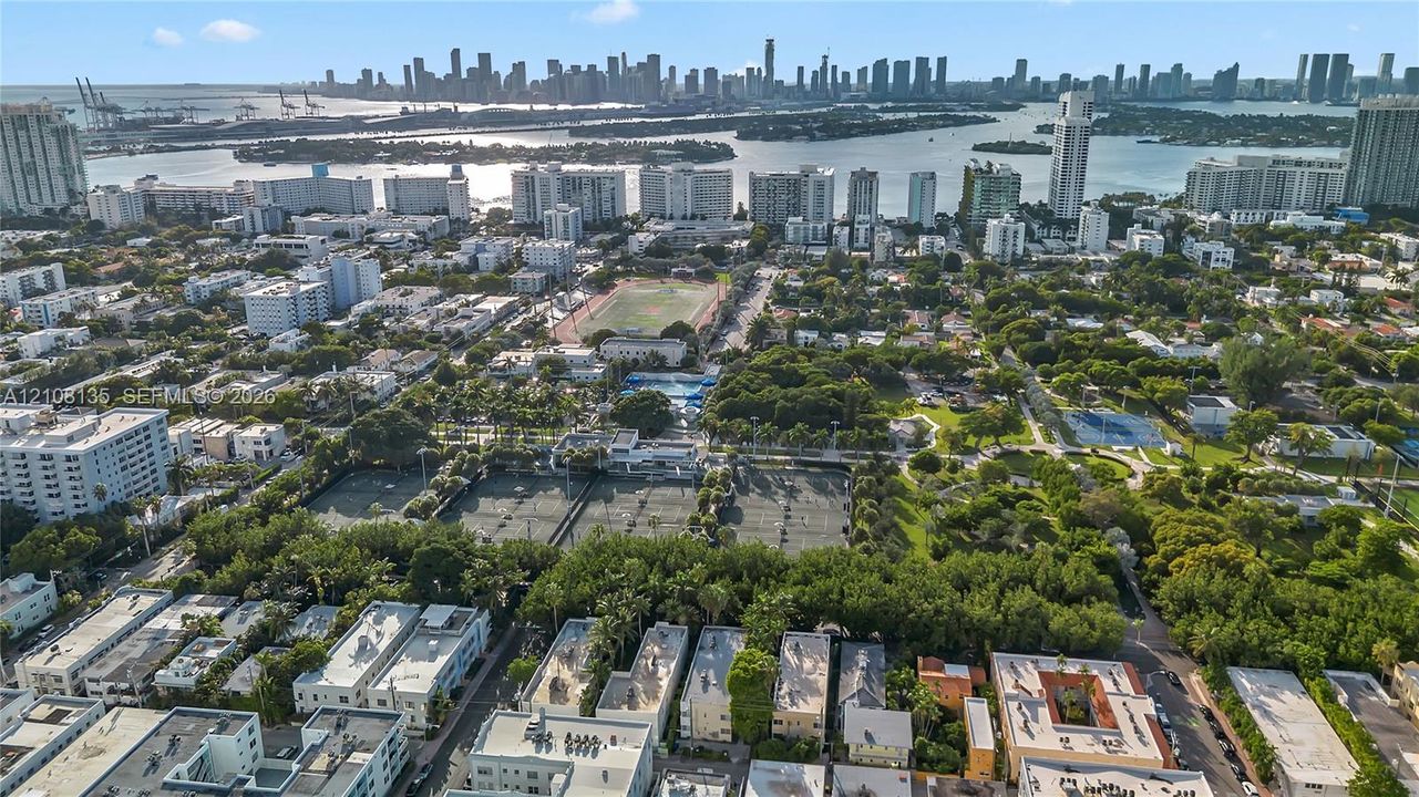 For Sale: $229,000 (1 beds, 1 baths, 570 Square Feet)
