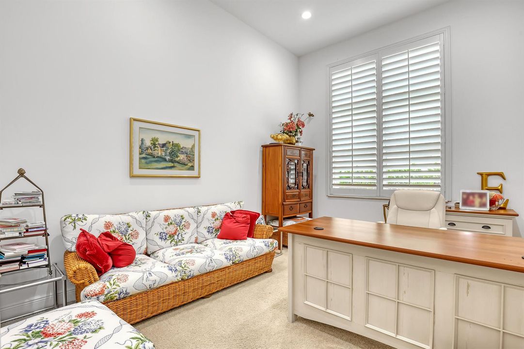 Den:Office