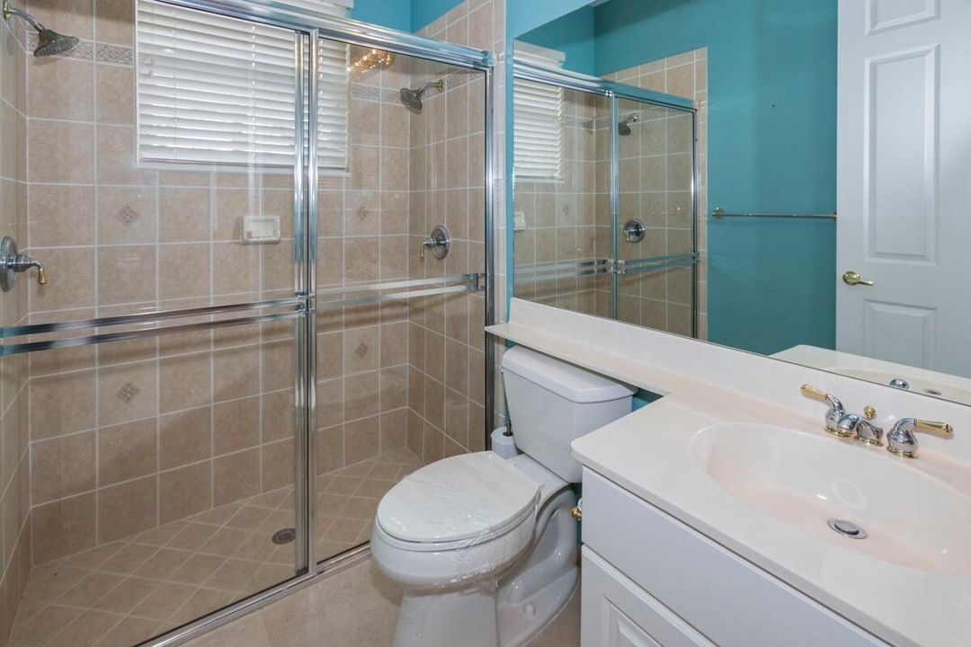 Full Bath 2