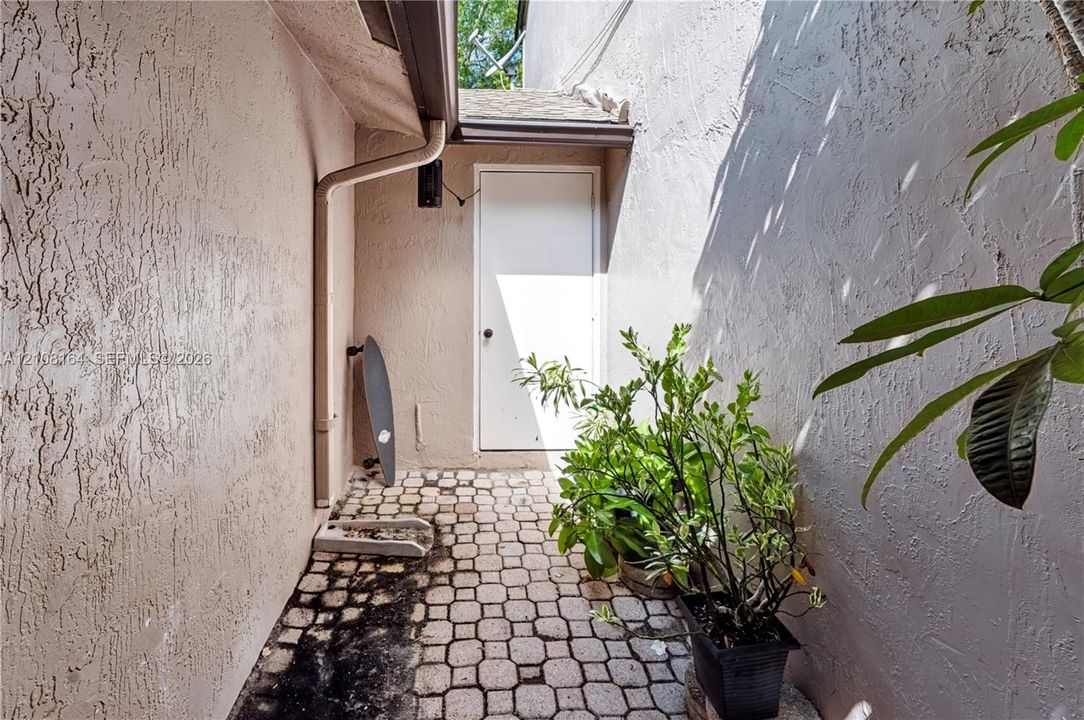 En Venta: $349,000 (2 camas, 2 baños, 1185 Pies cuadrados)