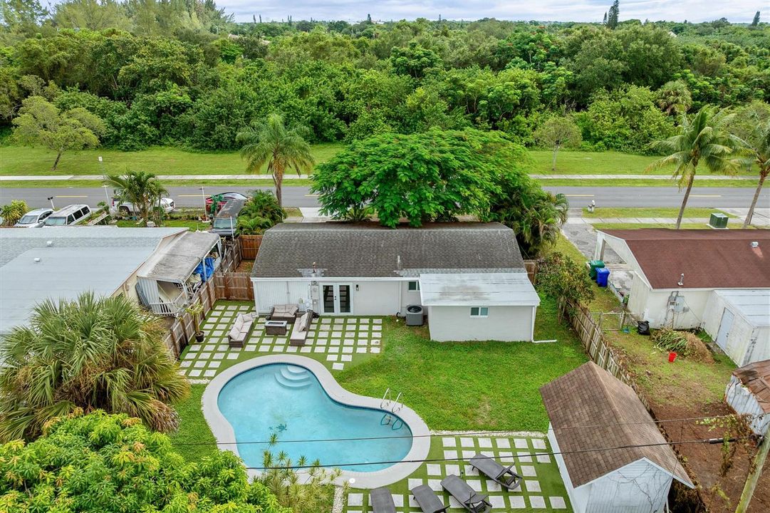 27-1339 SW 46th Ave Ft. Lauderddale, fl-
