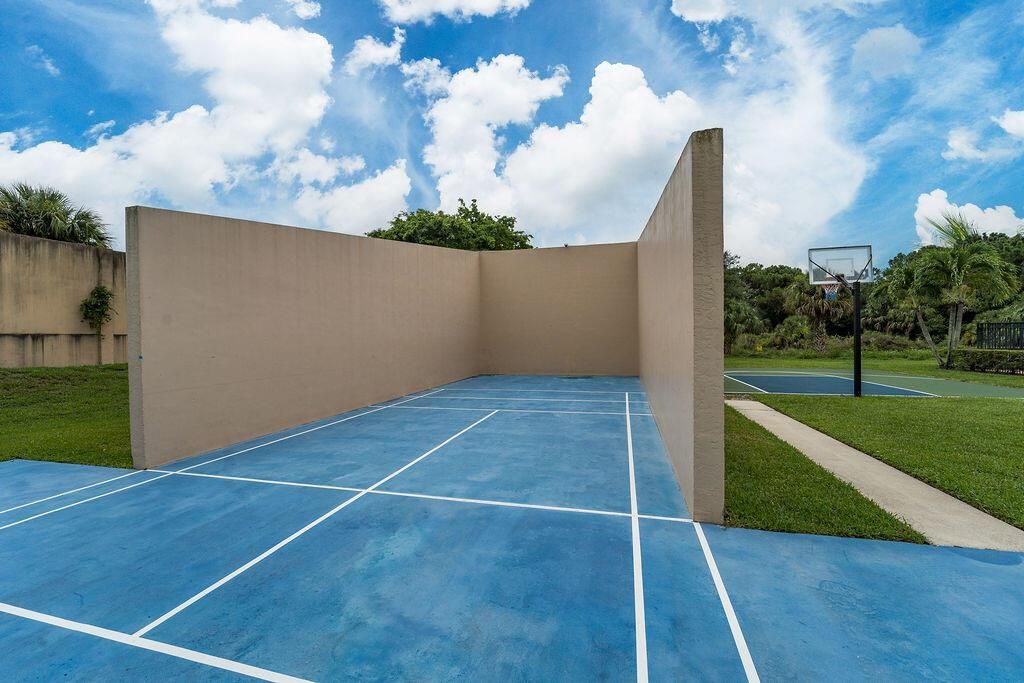 Handball & Racketball