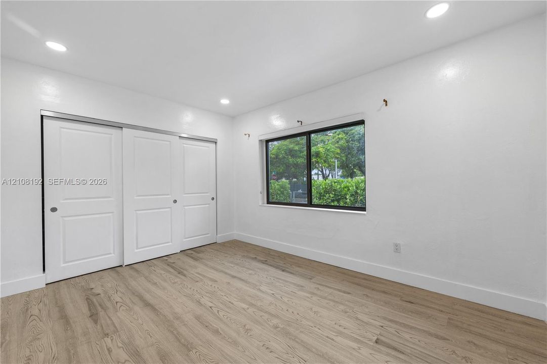 For Rent: $3,825 (3 beds, 2 baths, 1172 Square Feet)