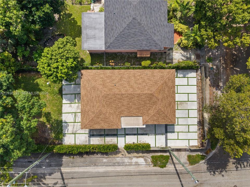 For Rent: $3,825 (3 beds, 2 baths, 1172 Square Feet)