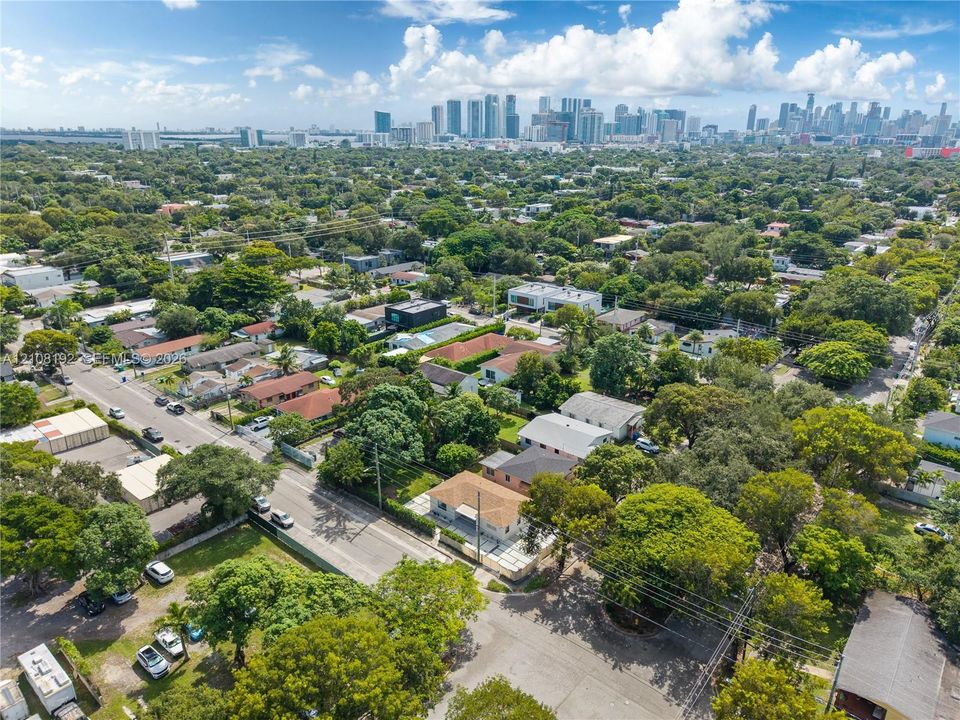 For Rent: $3,825 (3 beds, 2 baths, 1172 Square Feet)