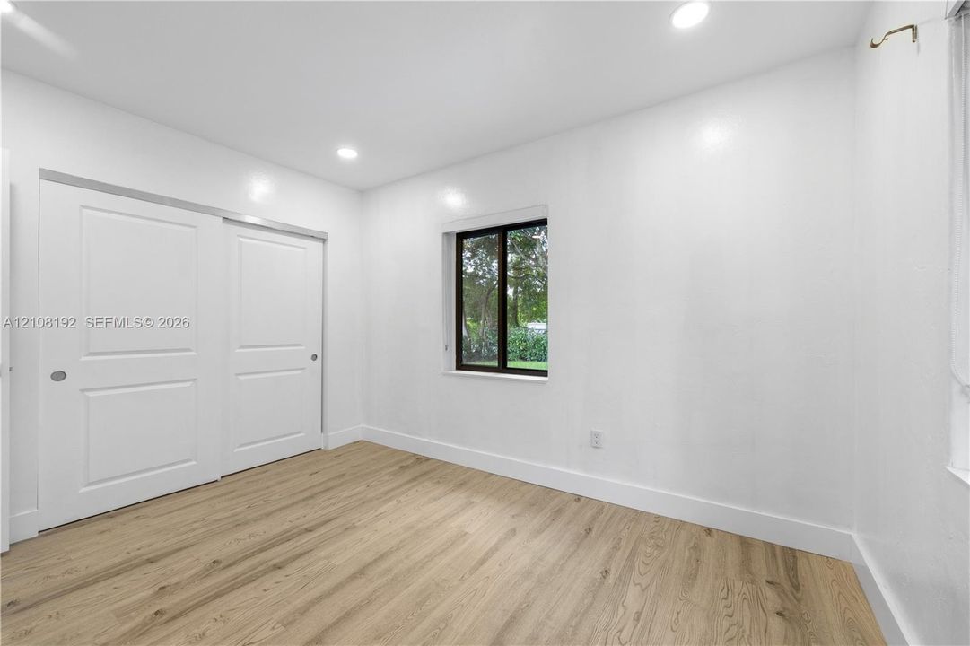 For Rent: $3,825 (3 beds, 2 baths, 1172 Square Feet)