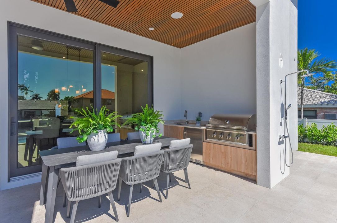064-025-2856 NE 26th St-1500x995