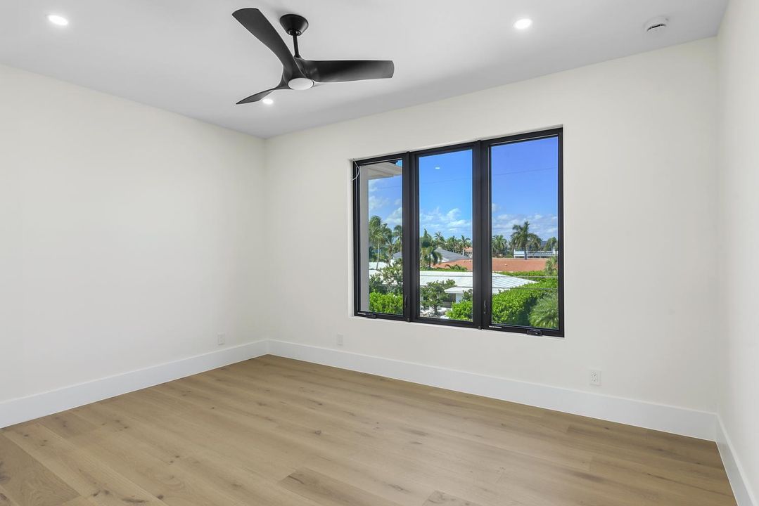045-046-2856 NE 26th St-1499x1000