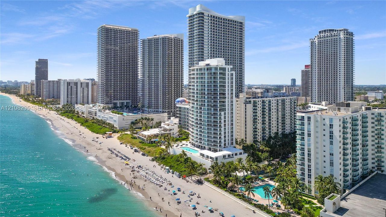 For Sale: $560,000 (2 beds, 2 baths, 1346 Square Feet)