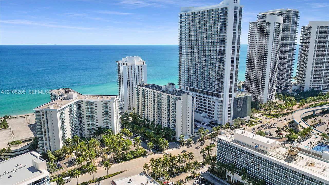 For Sale: $560,000 (2 beds, 2 baths, 1346 Square Feet)