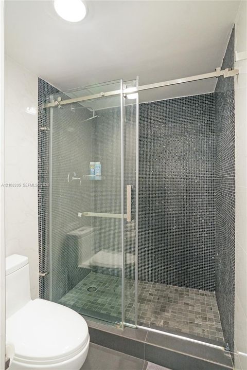 For Sale: $560,000 (2 beds, 2 baths, 1346 Square Feet)