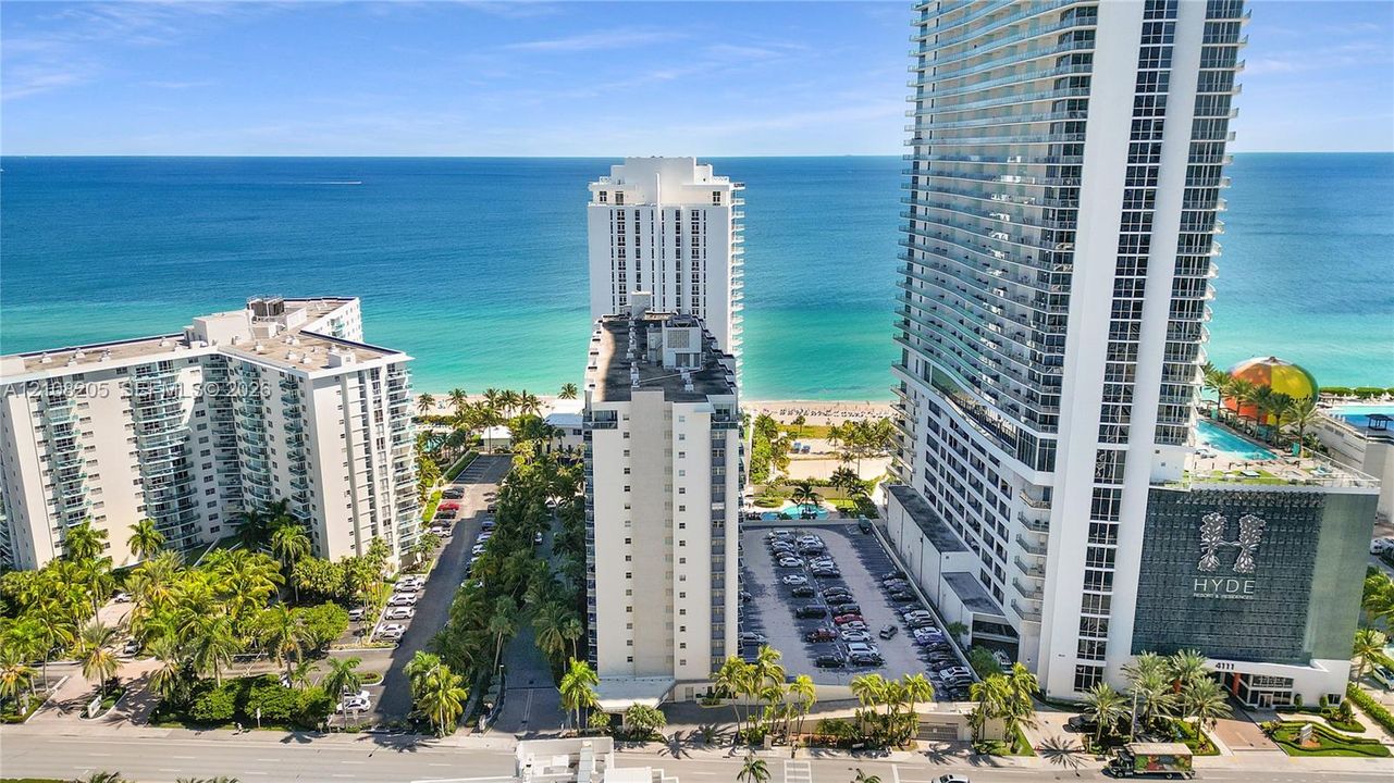 For Sale: $560,000 (2 beds, 2 baths, 1346 Square Feet)