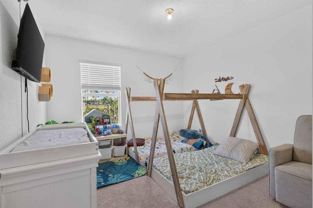 21_Guest Bedroom 1