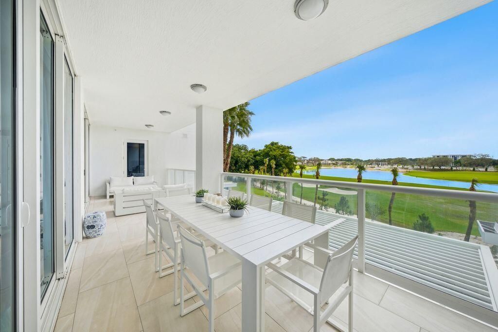 Perfect Balcony for Entertaining
