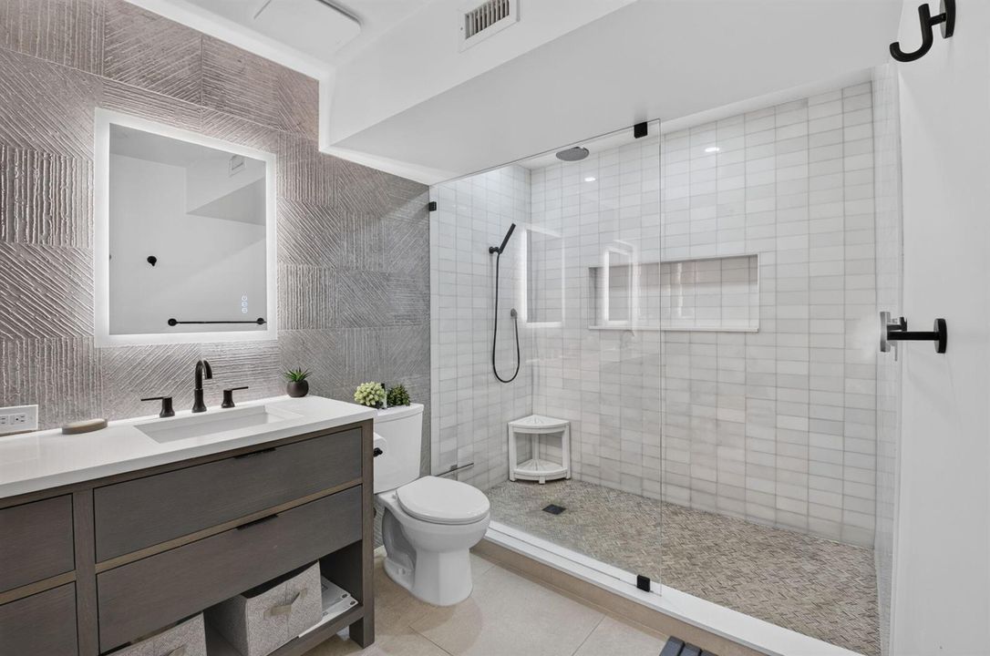 Primary Bedroom Bath